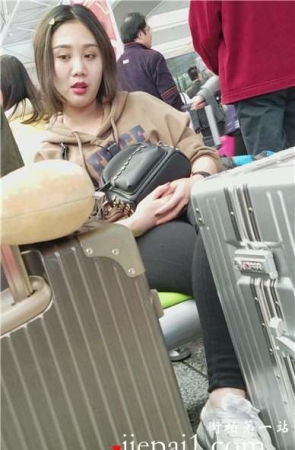 4k-极品清纯可爱颜值超高的小清新美女