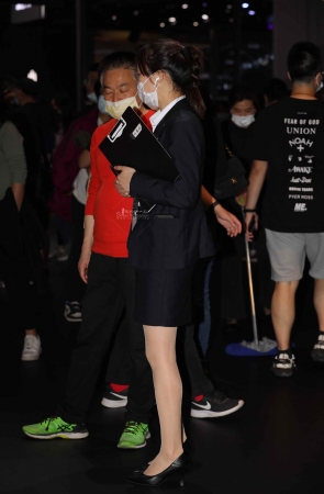 车展销shou街拍超薄肉 丝美tui