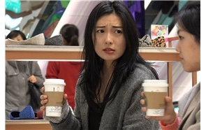 4K – 一眼就心动的牛仔裤女神 [1.35 GB/MP4]