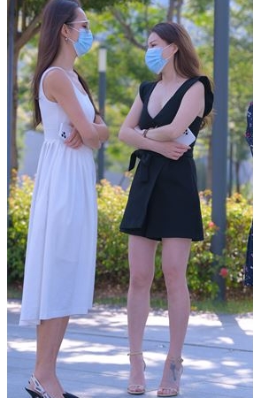 V领黑裙美女(29P)