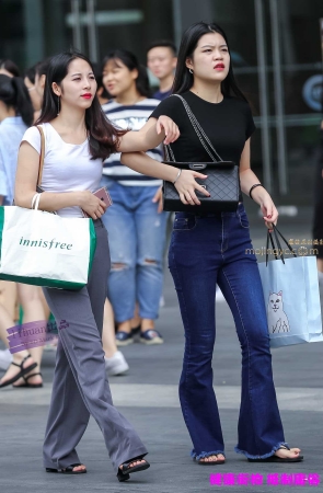 李欢原创——–牛仔，丰腴（12P）