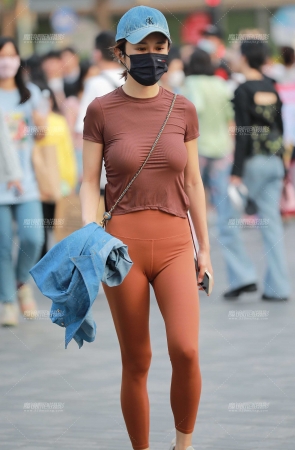 紧身瑜伽裤小姐姐