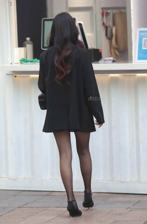 诱惑黑丝街拍高跟shaofu