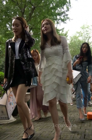 4K – 高跟姐妹 [998 MB/MP4]