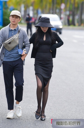 韵味迷人的黑丝女友，好想3A2591[677M]