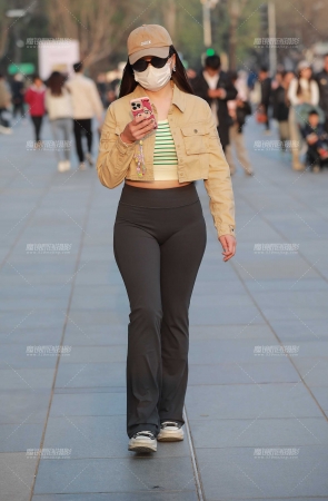 丰润紧身瑜伽裤