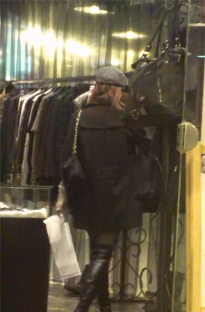 牛仔热裤性感黑丝长靴少妇