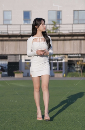 [一始专区] 白裙女子