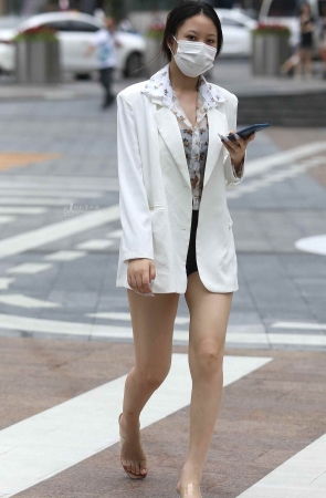 玉足街拍高跟shaofu