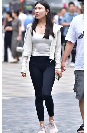 黑色紧身裤美女(29P)