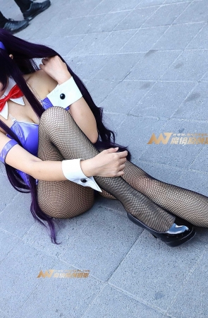 紫色长腿黑网兔妹