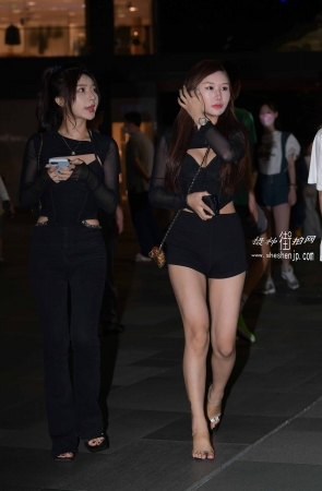 22531-11+124美腿热裤闺蜜 19P