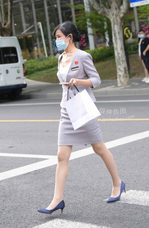 22929-13+117【上海i街拍】灰色职工制服【套图➕视频】 19P