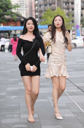 性感包臀裙闺蜜