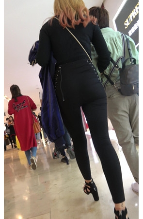 黑色高腰紧身裤MM