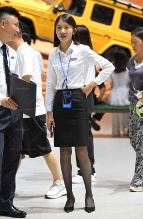 2594-15-64√白衬衫黑丝奔驰职员