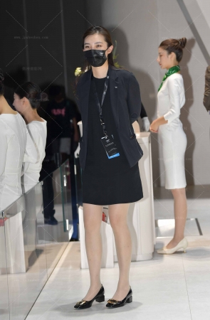 24831-28=58√韵味肉丝高级销售经理【套图➕视频】 14P