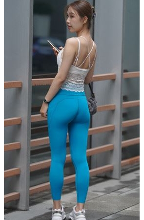 （套图一）心爱的蓝色瑜伽裤女孩 (558P)