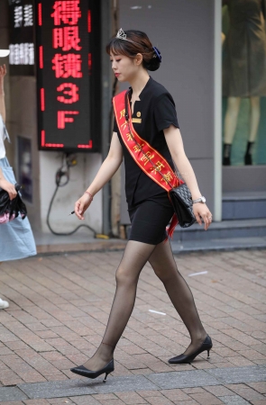 靓丽珠宝xiaoshou顾问黑 丝高 跟长tui