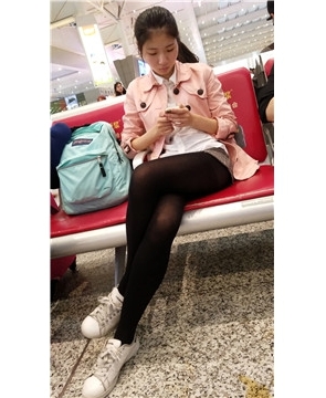 4k-超气质逆天颜值黑丝街拍美腿仙女姐姐