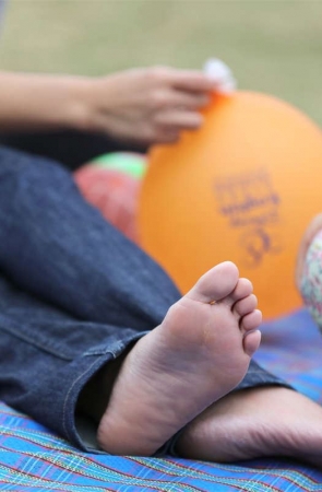 No1206 清秀小女神露出一双骨感素足