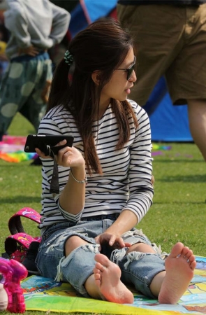 No1515 女人味十足的性感少妇，一双略带趾骨的素足原来也可以这么完美 第3套