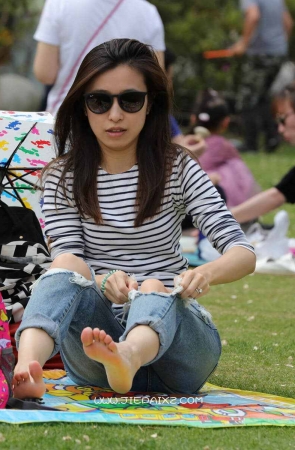 童心未泯、女人味十足的漂亮美少妇。