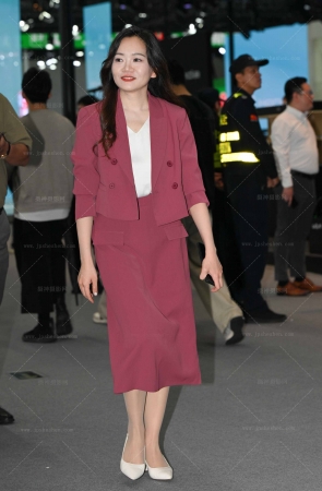 241115-30=45√韵味丝袜轻熟女 4P