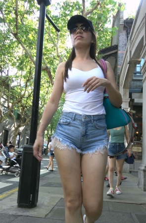 性感身材热裤饱满三角区美女