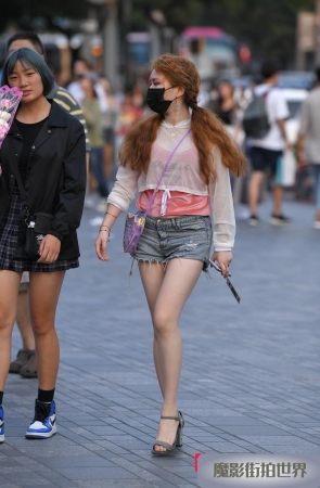短裤孖辨美女3A1066[159M]