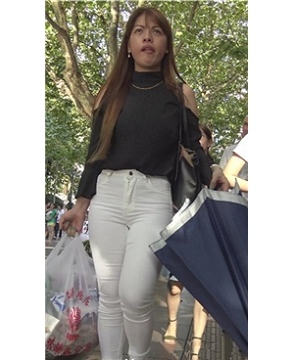 4k-超级肥臀丰满之白色紧身裤美眉 [3.70 GB]