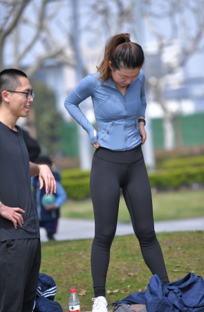 跳跃时出了一些尴尬状况