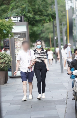 饱满的紧牛，美好的身材