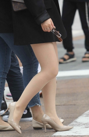 街拍肉丝高跟shaofu