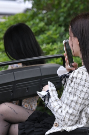 高跟鞋黑丝美女