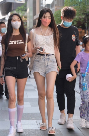 肤白貌美大长腿 230831-8-86 14P