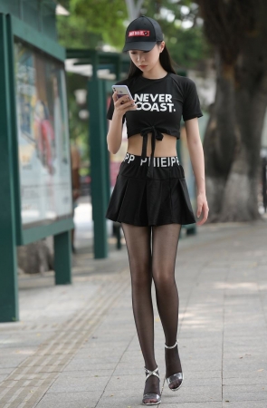 程生街拍作品  短裙亮丝的美女 [418P1V-14.0GB] 