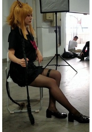 4K – 漫展cos的黑丝萌妹子 [853 MB/MP4]