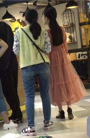 粉色长裙，凉高跟美足MM