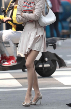 肉丝街拍高跟-14P