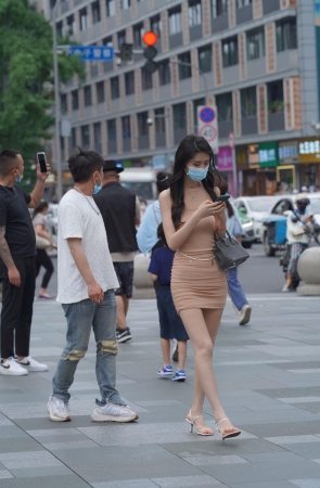 集身材颜值于一身