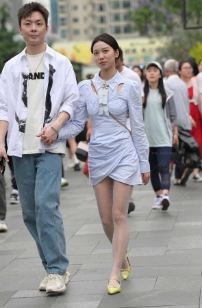 23514-16=60√爱穿丝袜的女盆友 10P