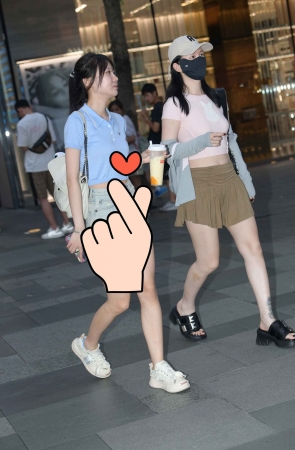 夏日清凉热裤女生【春光外……】