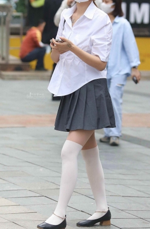 诱惑白丝街拍短裙shaofu