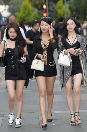 25527-10=56√包臀裙美腿闺蜜 6P