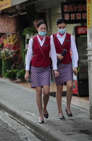 【街拍心灵】空姐街拍肉丝美腿高跟上班去