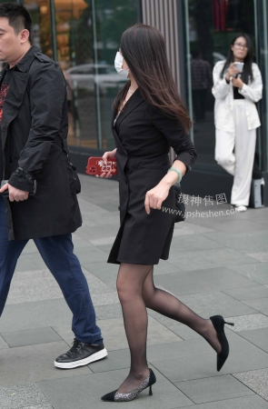 23426-13+57黑丝荏萋 12P