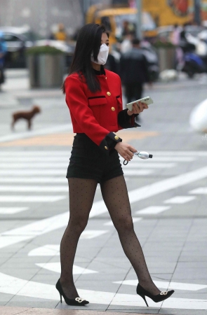 极品黑丝街拍高跟shaofu-15P