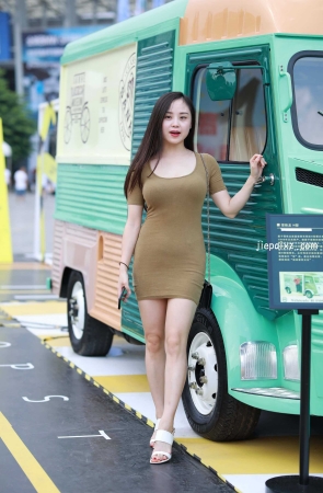 极品红色包臀裙美少妇 【套图+视频】