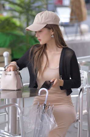 [一始专区] 长裙美女 【图片➕视频】